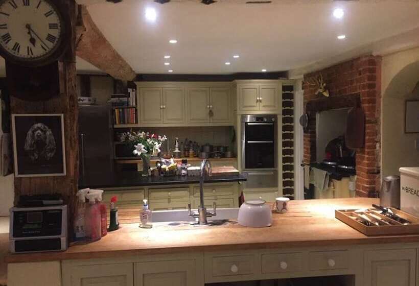 Bed and Breakfast Waldegrave Farm