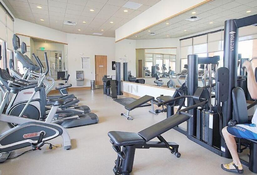 Fv62884   Regal Oaks   4 Bed 3.5 Baths Townhome