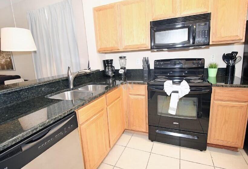 Fv62884   Regal Oaks   4 Bed 3.5 Baths Townhome