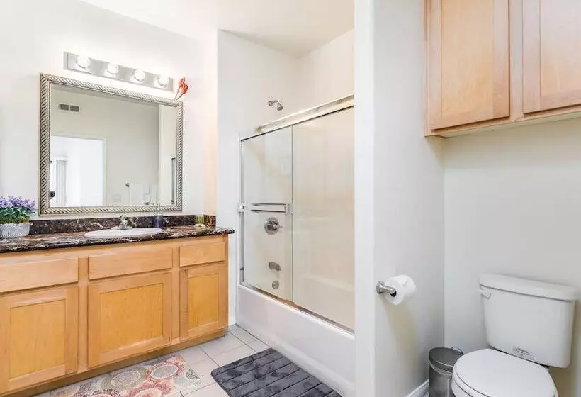 Las Premier Apartments