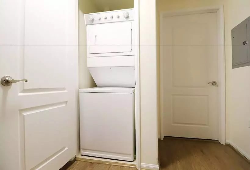 Las Premier Apartments