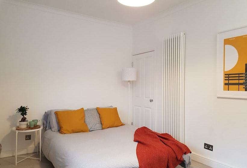 Luxury Central Apartment 4 Guests