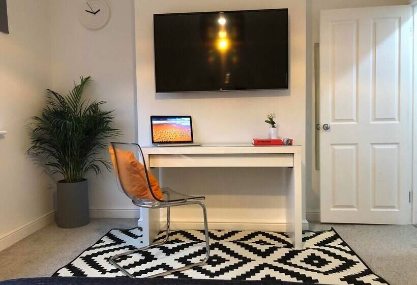 Luxury Central Apartment 4 Guests