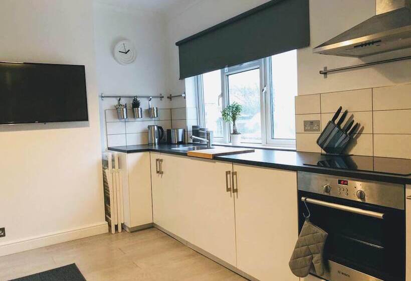 Luxury Central Apartment 4 Guests