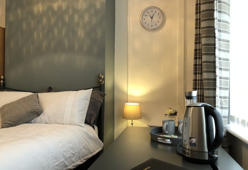 Пансион Double Rooms Near City Centre