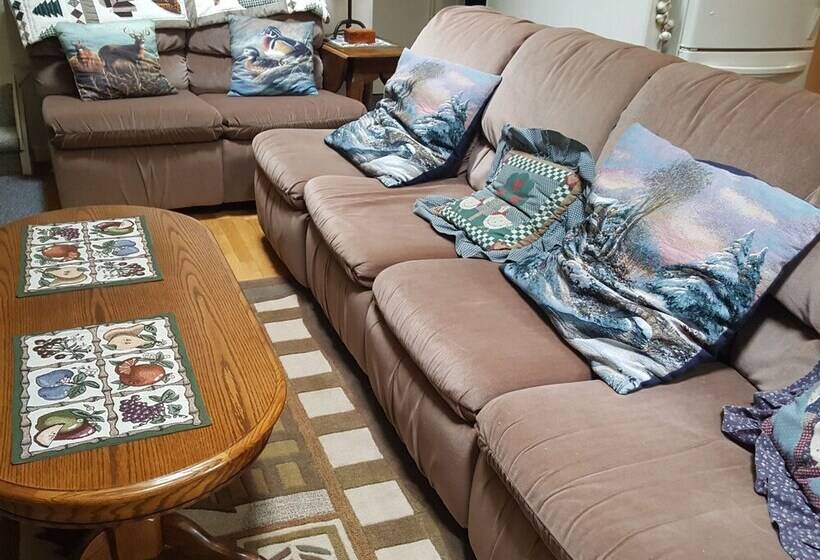 Quiet And Cosy Chalet In Pocono