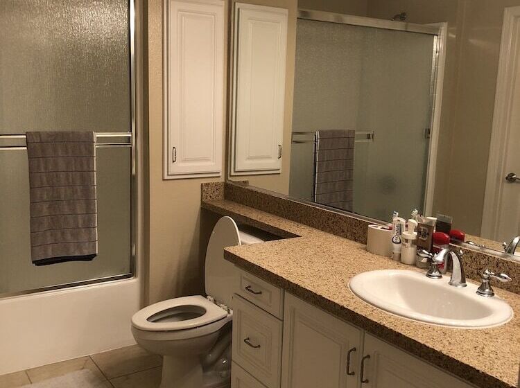 Resort Style Luxury 2bd Suite In Irvine S Spectrum Center