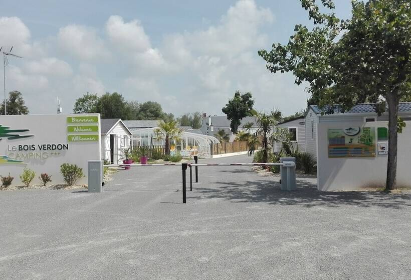 ホテル Camping Le Bois Verdon