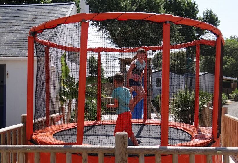 ホテル Camping Le Bois Verdon