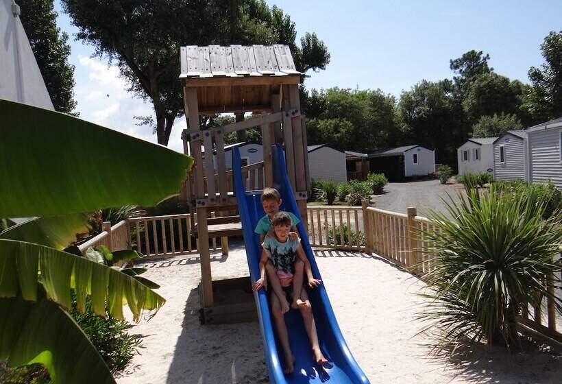 ホテル Camping Le Bois Verdon