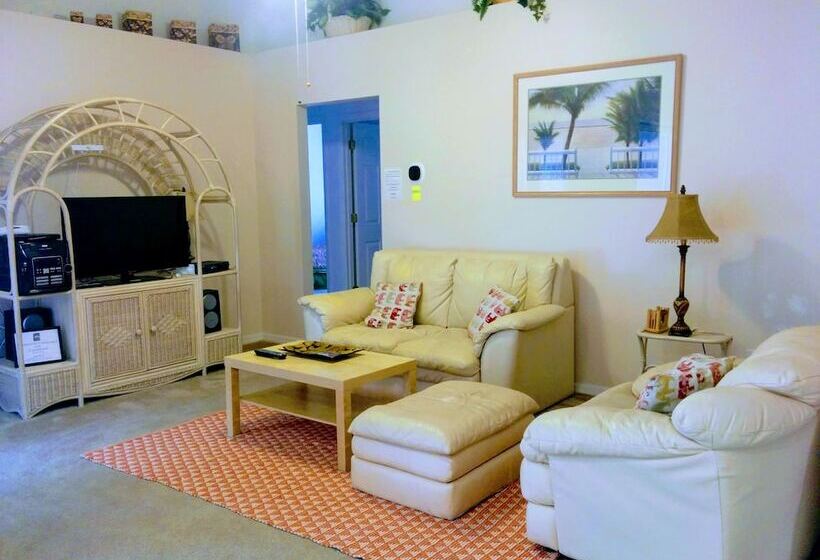 پانسیون Florida Villa