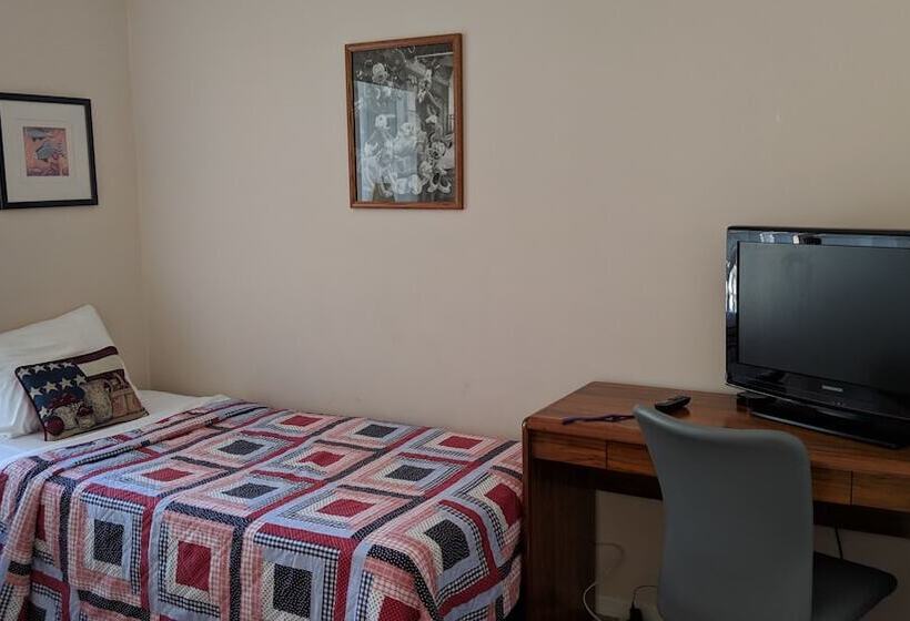 پانسیون Florida Villa