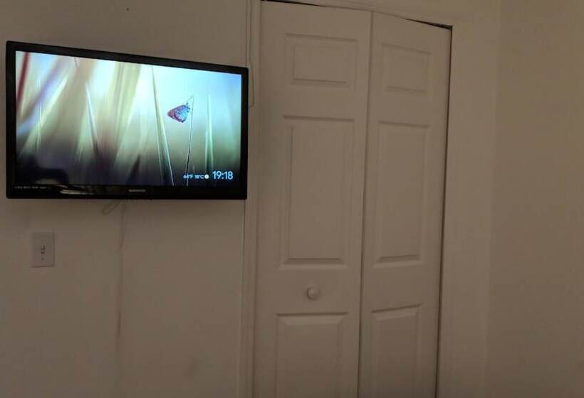 پانسیون Florida Villa