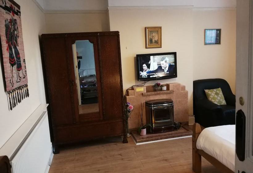 膳宿费 Populus House