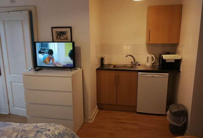 膳宿费 Populus House