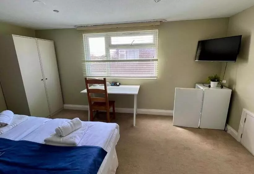 ペンション The Mayfair Guest House Self Catering