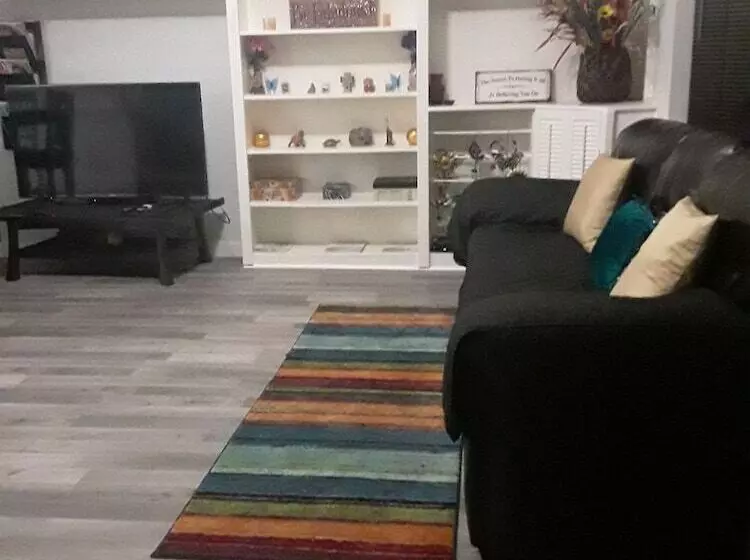 Awesome Home In Katy