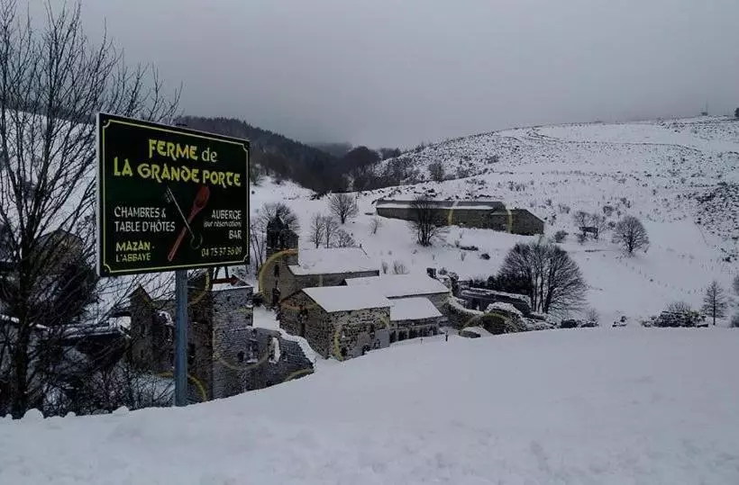 Aamiaismajoitus (B&B) Ferme De La Grande Porte