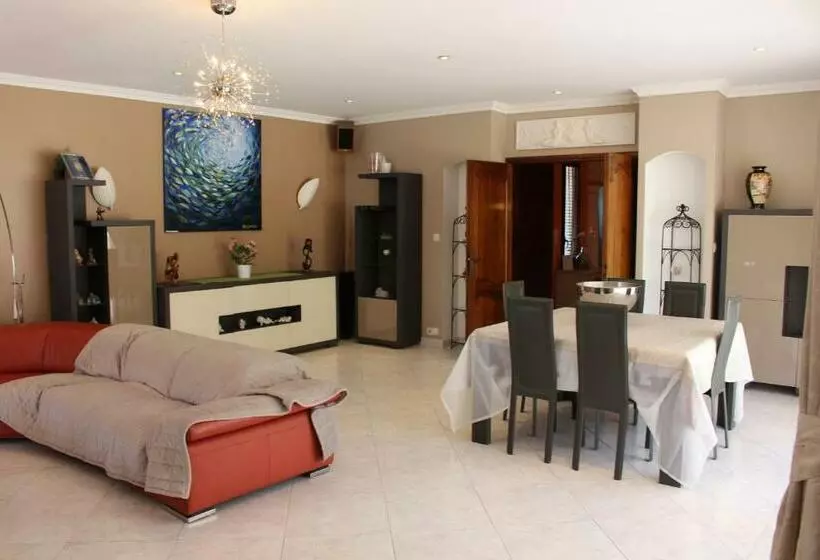 La Villa Des Anges