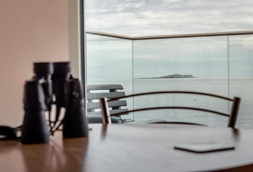 Stunning Shore Front House In Historic Cellardyke