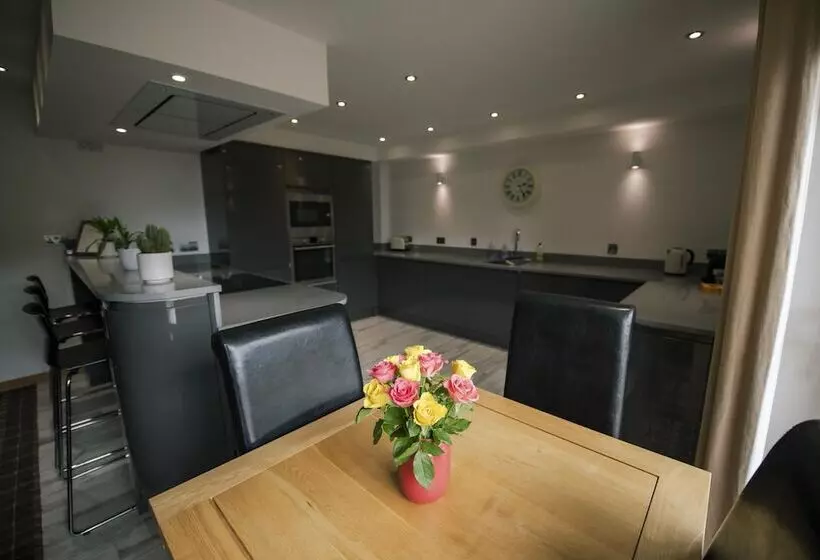 Tower Ridge Apartments