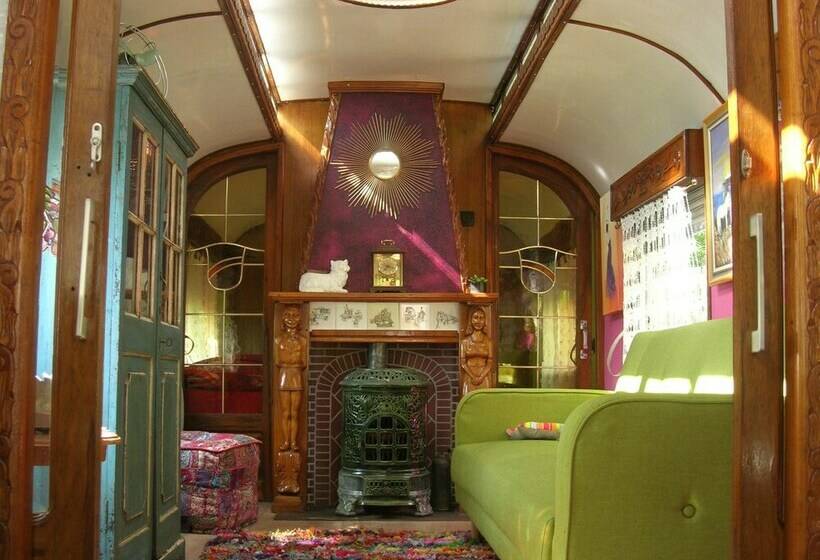 בית מלון כפרי Roulotte Arthus