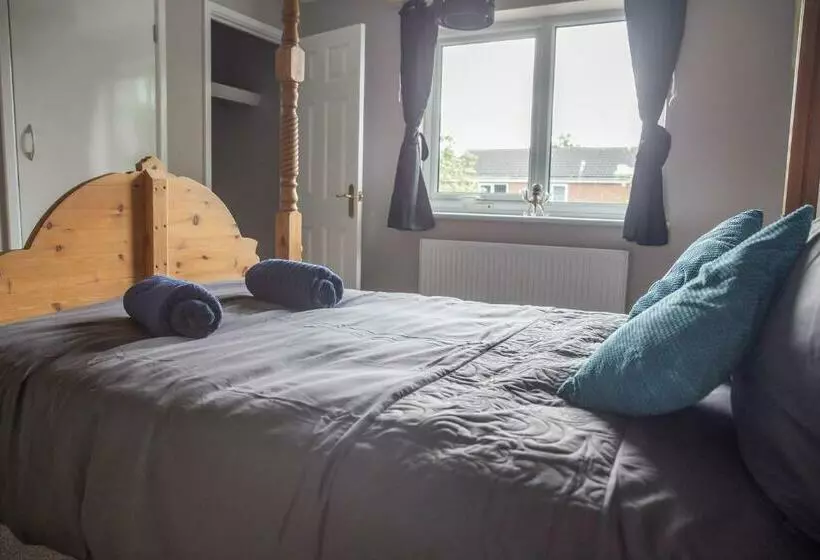 Cosy Nottingham City Centre Townhouse