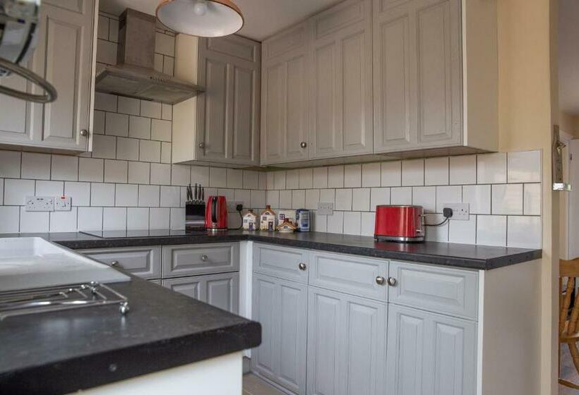 Cosy Nottingham City Centre Townhouse