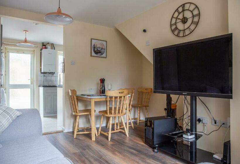 Cosy Nottingham City Centre Townhouse
