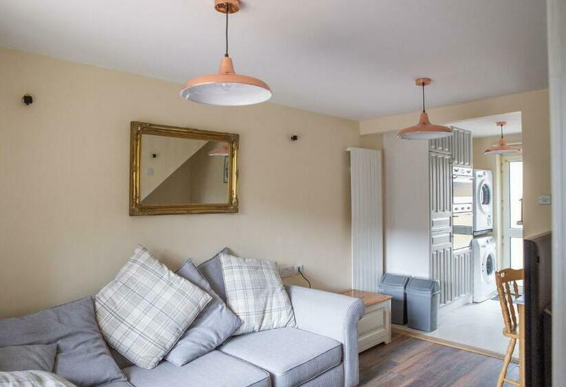 Cosy Nottingham City Centre Townhouse