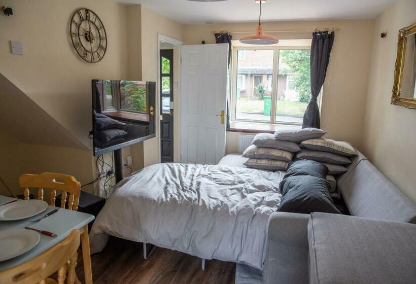 Cosy Nottingham City Centre Townhouse