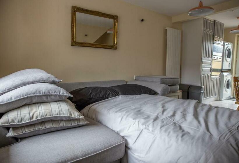 Cosy Nottingham City Centre Townhouse