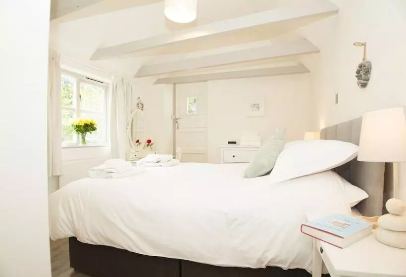 Padstow Breaks Malt Cottage