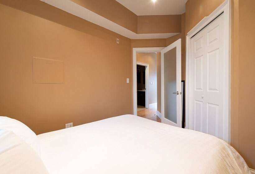 Pelicanstay In Boston Bay Village