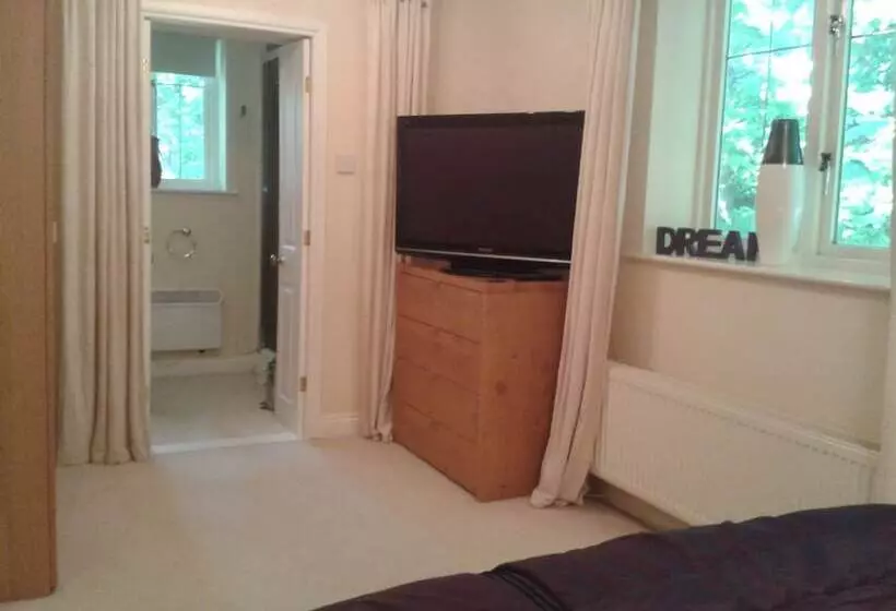 پانسیون Heathfield Place