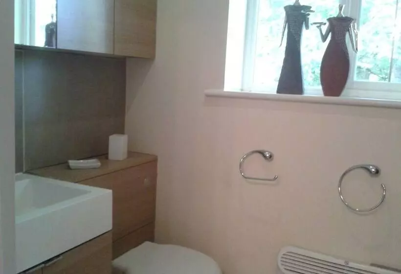 پانسیون Heathfield Place