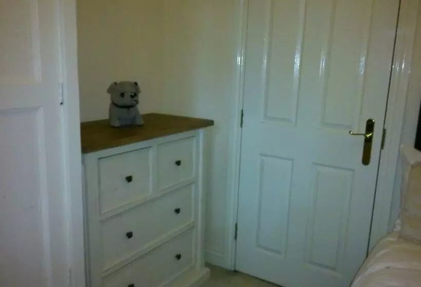 پانسیون Heathfield Place