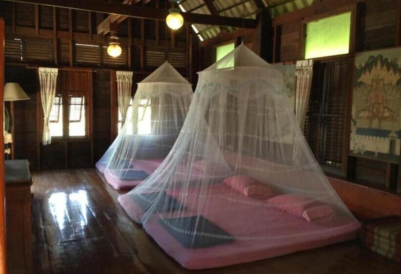 ホテル Ayothaya Riverside House