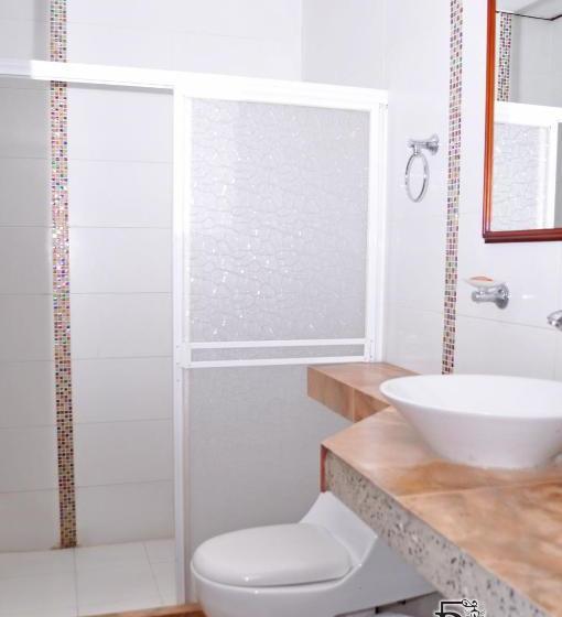 هتل Plaza Colonial