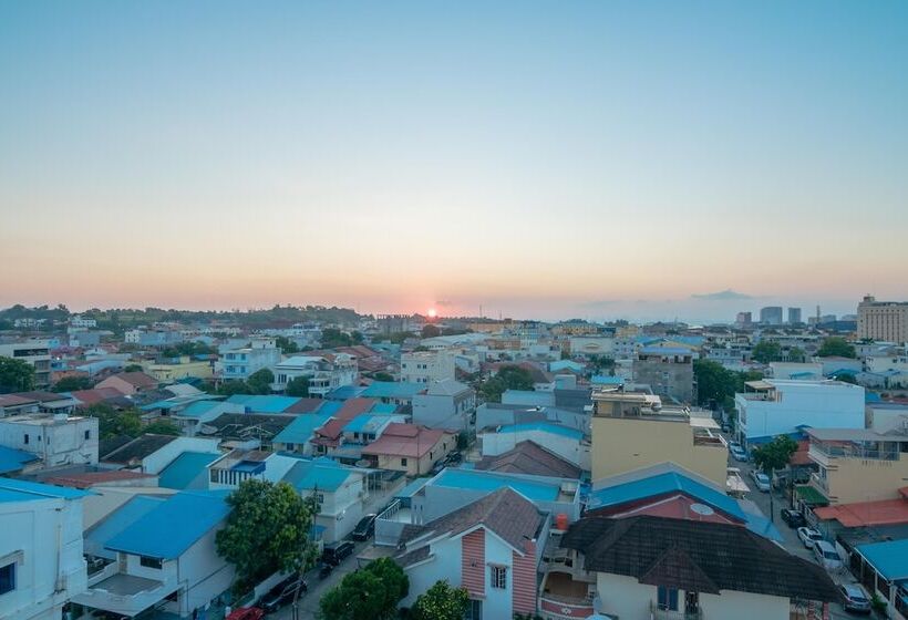 호텔 Reddoorz Premium Near Grand Batam Mall