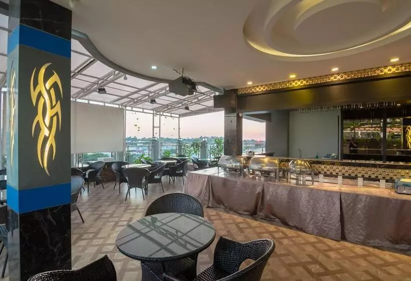 ホテル Reddoorz Premium Near Grand Batam Mall