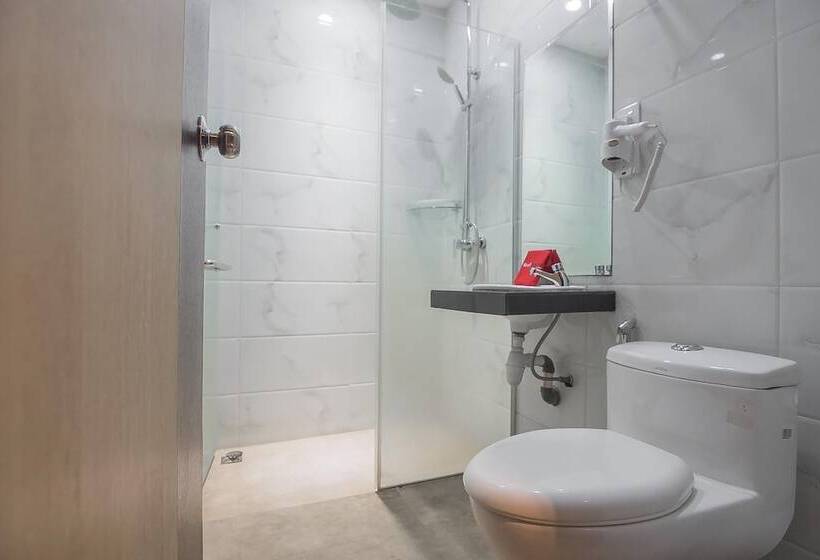 호텔 Reddoorz Premium Near Grand Batam Mall