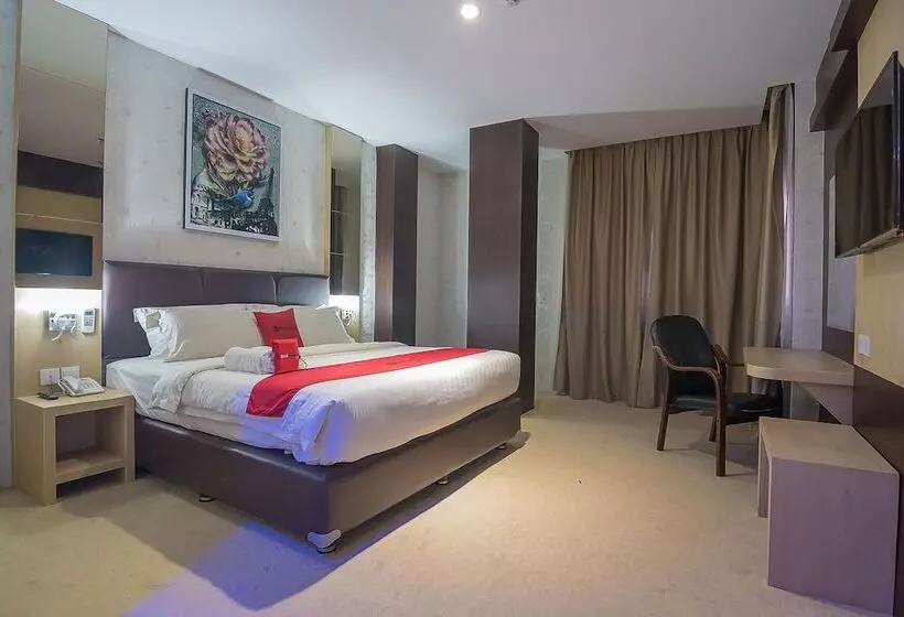 ホテル Reddoorz Premium Near Grand Batam Mall