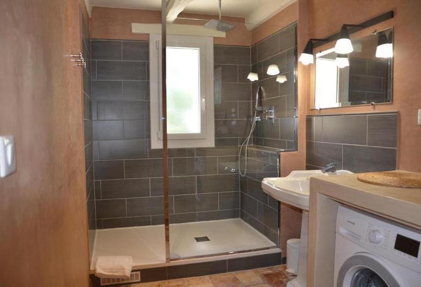 Le Jas Des Parpaillous