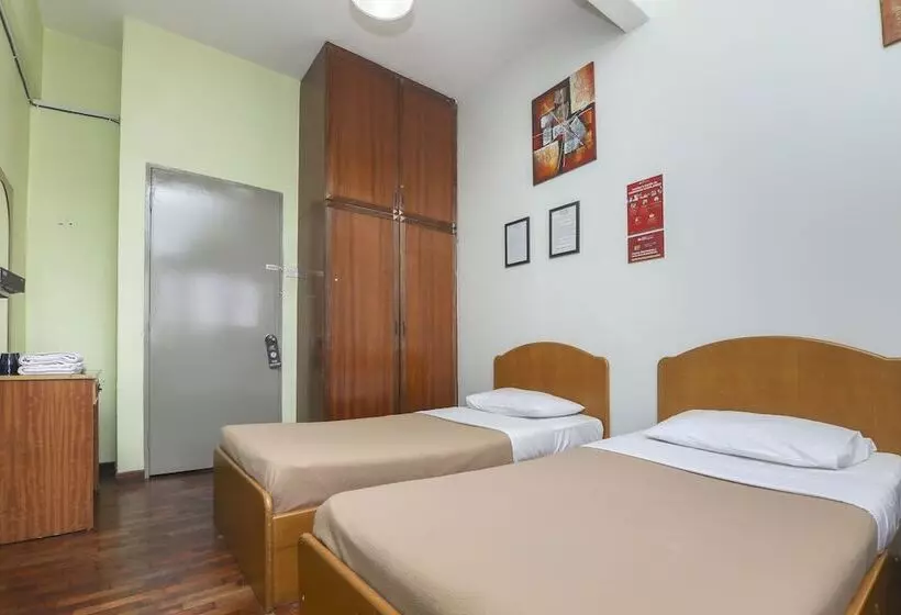 Spot On 89789 Hotel Check In 2