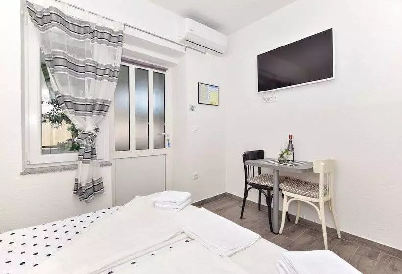 Apartmani Bernarda