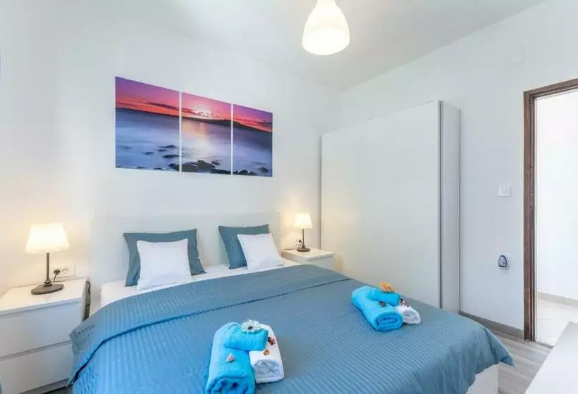 Seaview Apartment Toni