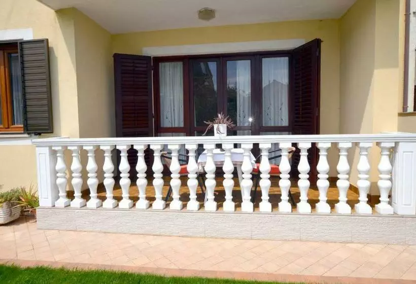 Apartments Ederina