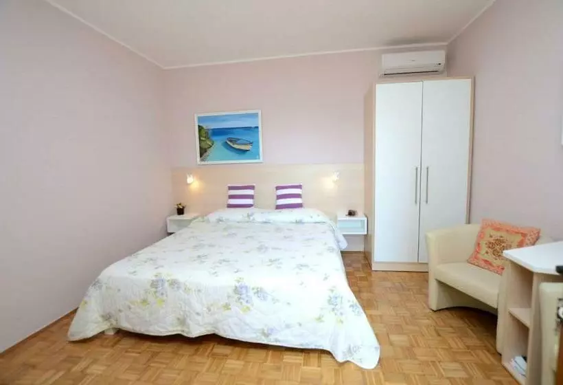 Apartments Ederina