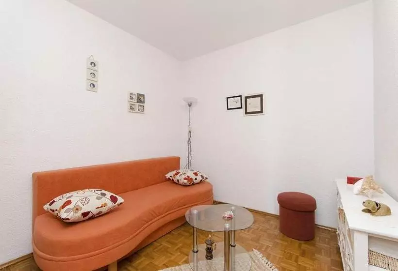 Apartments Jadrana